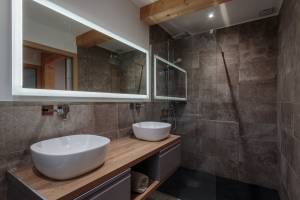 Caroline OSEWE - ARKESPACE